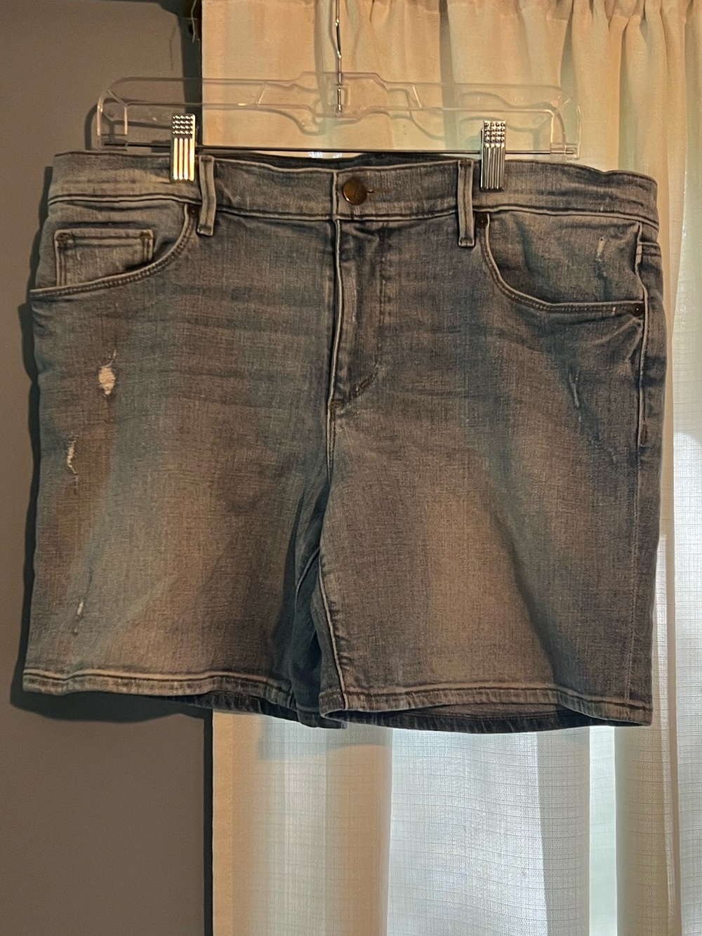 LOFT Light Wash Denim Jean Shorts